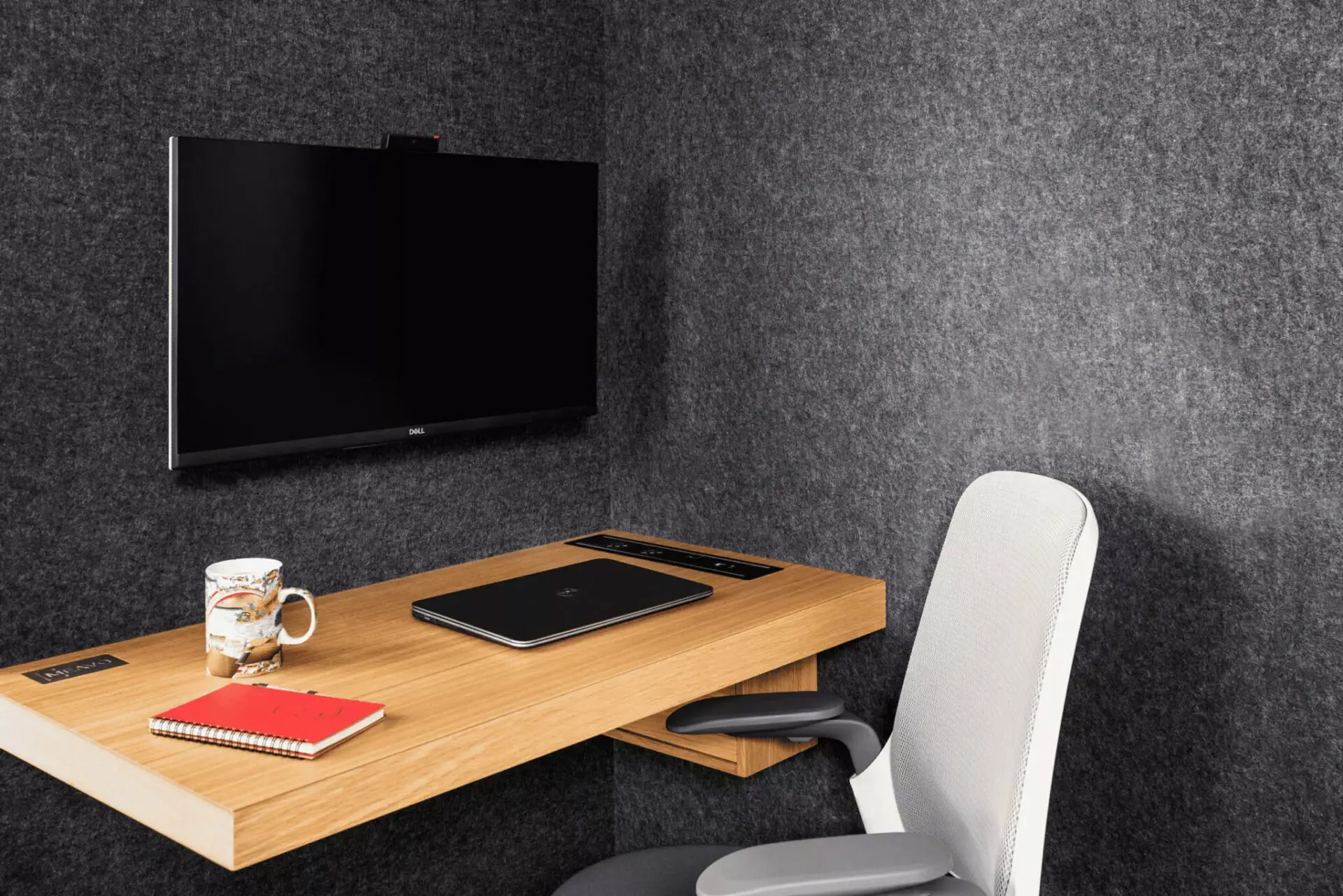 soho-workstation-interior-2048x1366